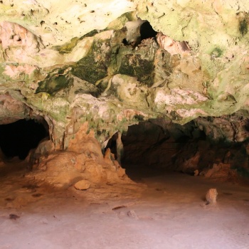 Huliba Cave 2 | Arubiana